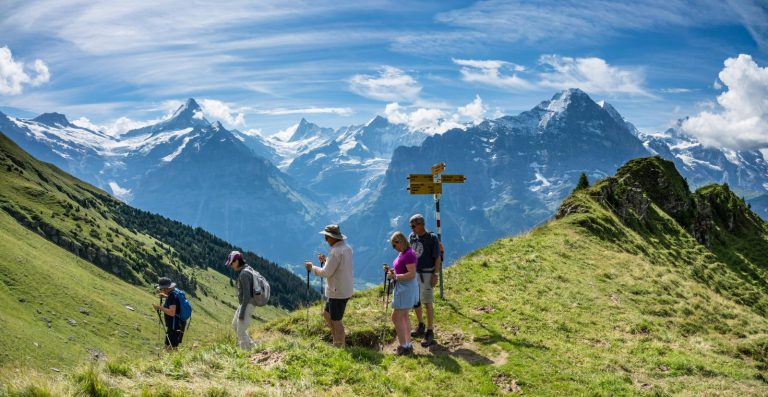 Các biện pháp giữ an toàn khi trekking đường dài trên dãy Alps